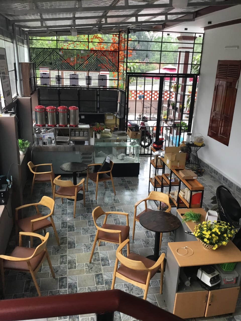 SEN COFFEE AND TEA (CÀ PHÊ SEN)