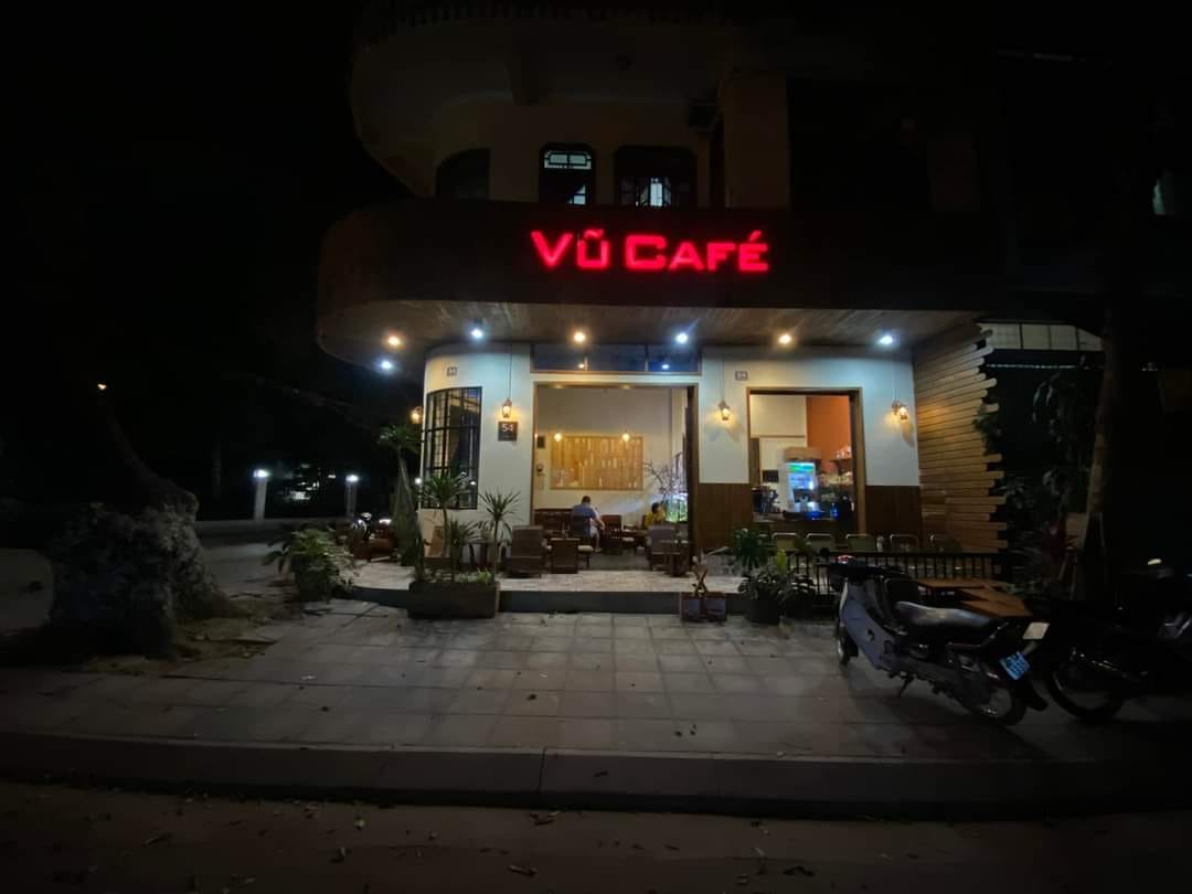 VŨ CAFÉ - 54 Cửa Tả