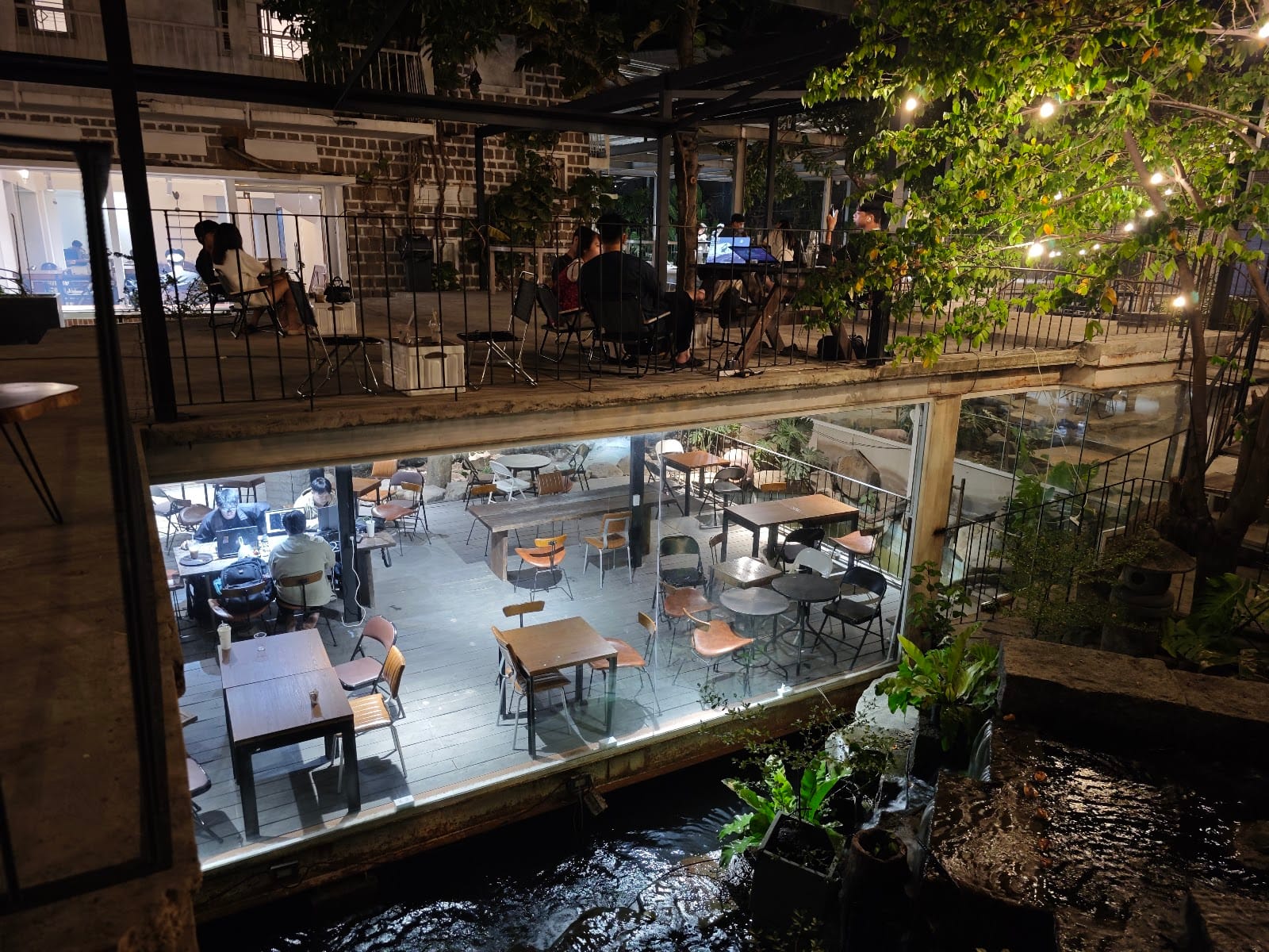 Bamos Coffee Thủ Đức - Cà phê 24h ( Hòa Bình )