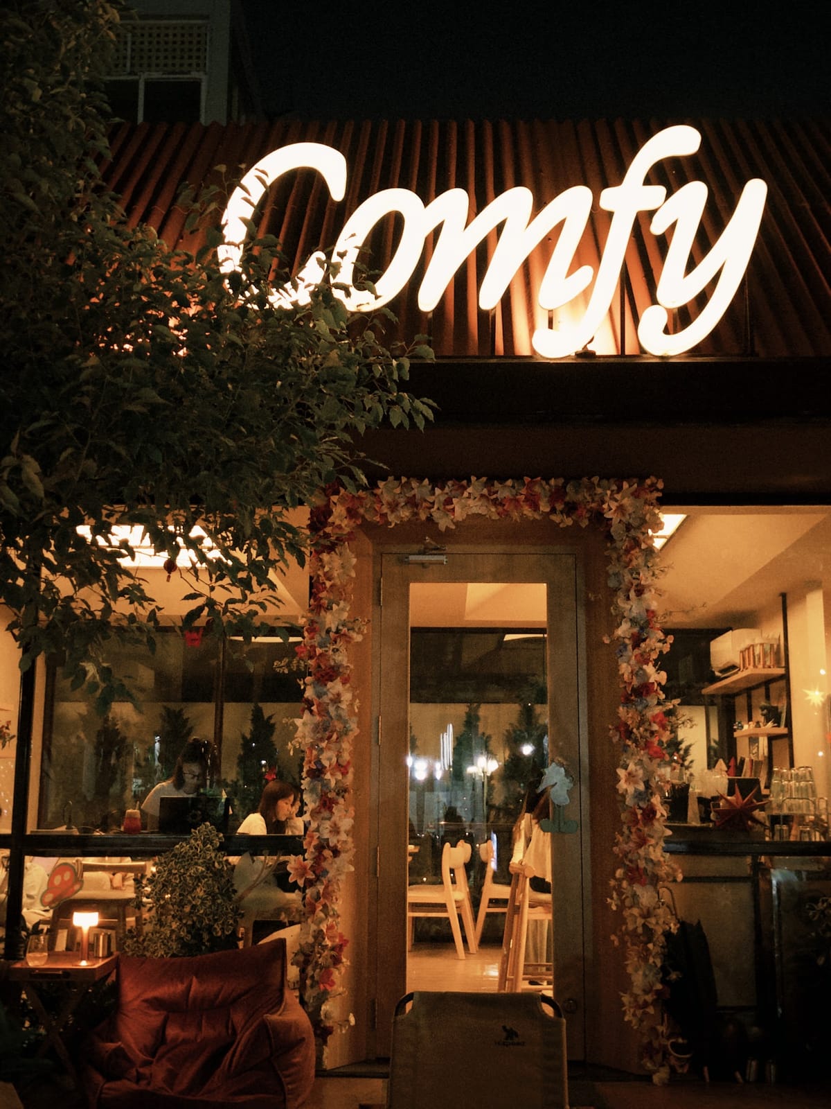 Comfy Coffee & Bakes - Thủ Đức