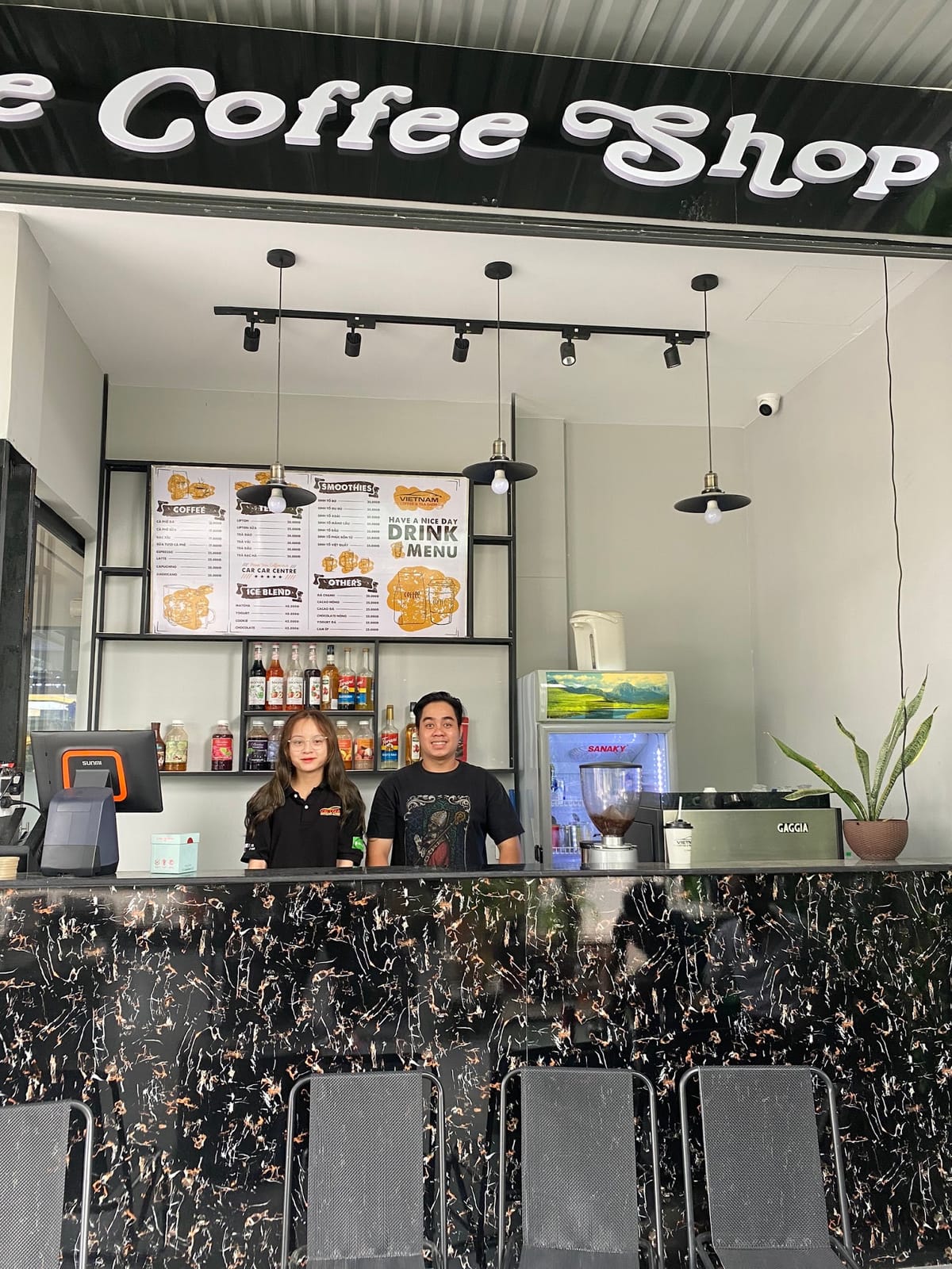 Vietnam Car Care Coffee Shop