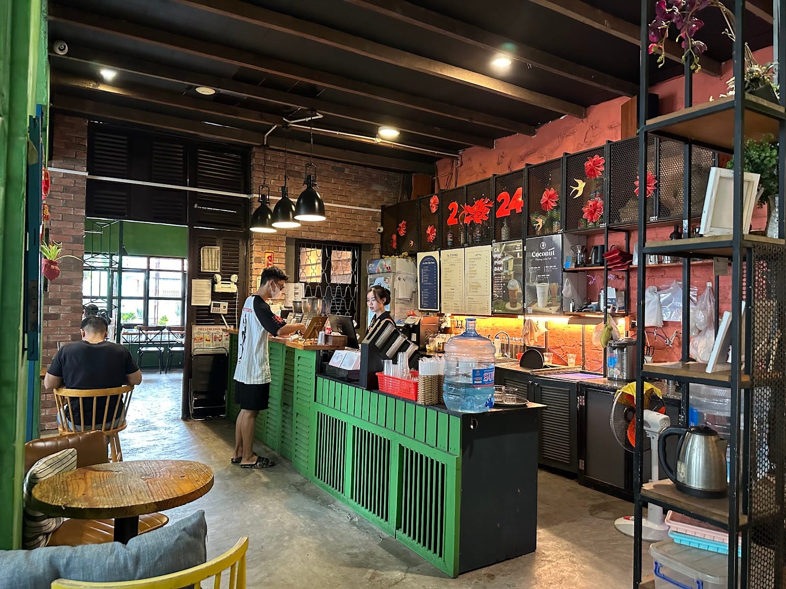 TA Coffee & Tea 240 Thủ Khoa Huân
