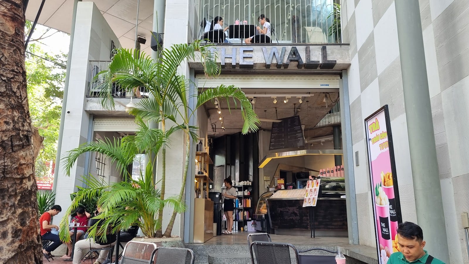 The WALL Coffee