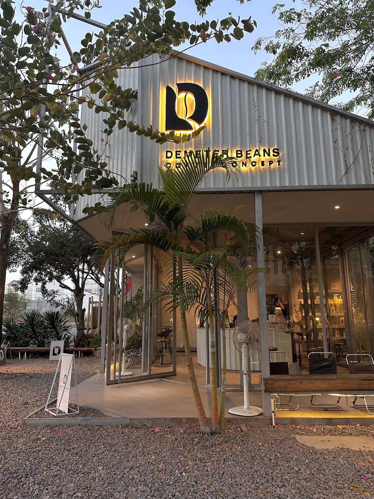 Demeter Beans Coffee Concept