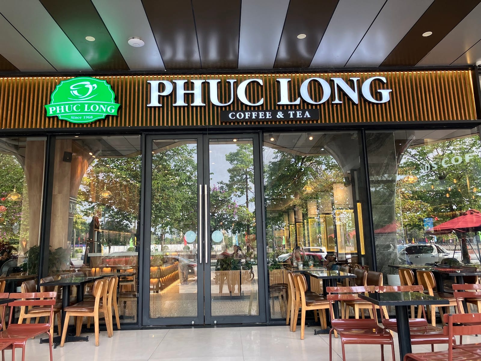 Phúc Long Vinh Center
