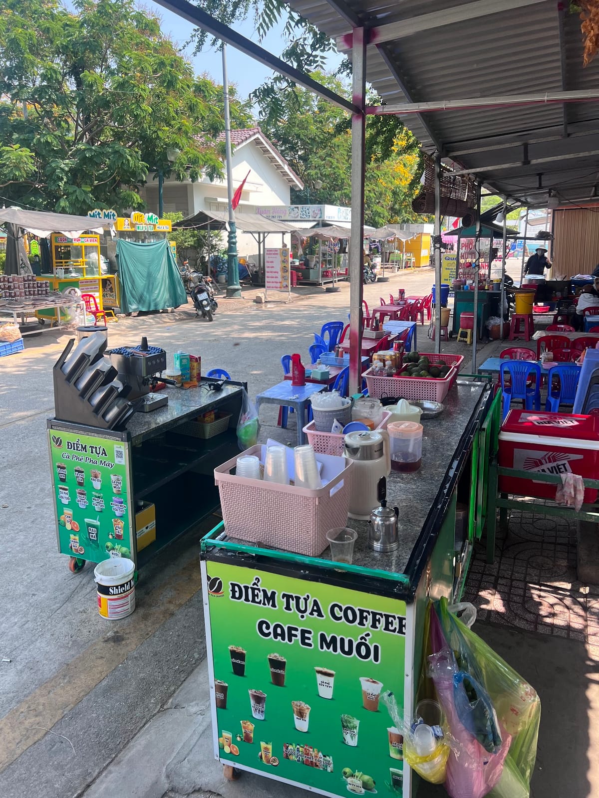Điểm Tựa Coffee chợ Vĩnh Hy