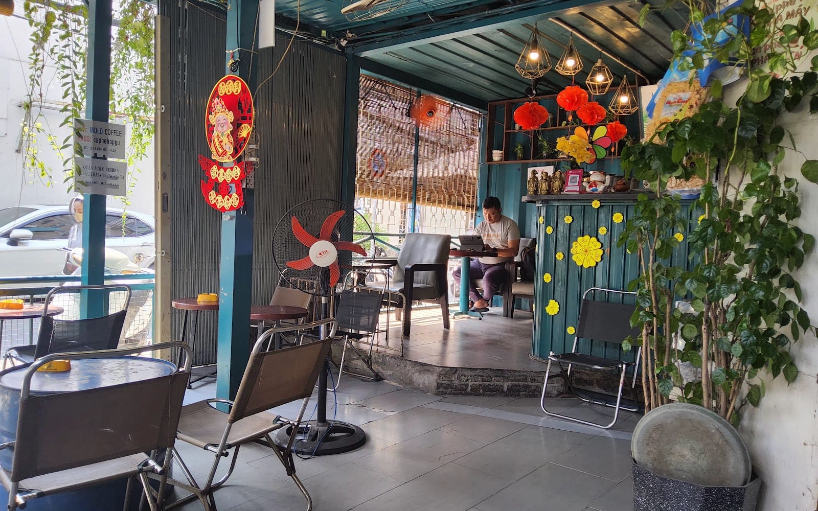 MOLO Coffee - Vĩnh Hội
