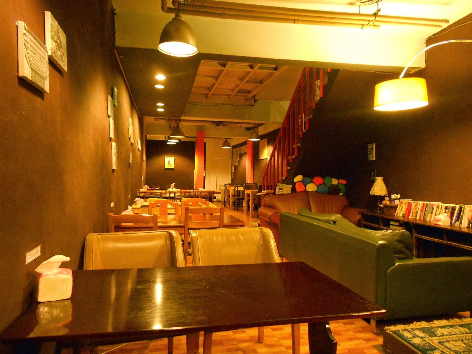 Bookstore & Cafe