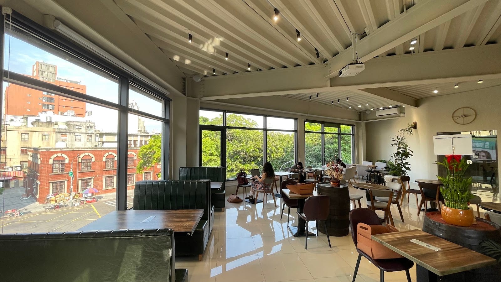 THERE Café