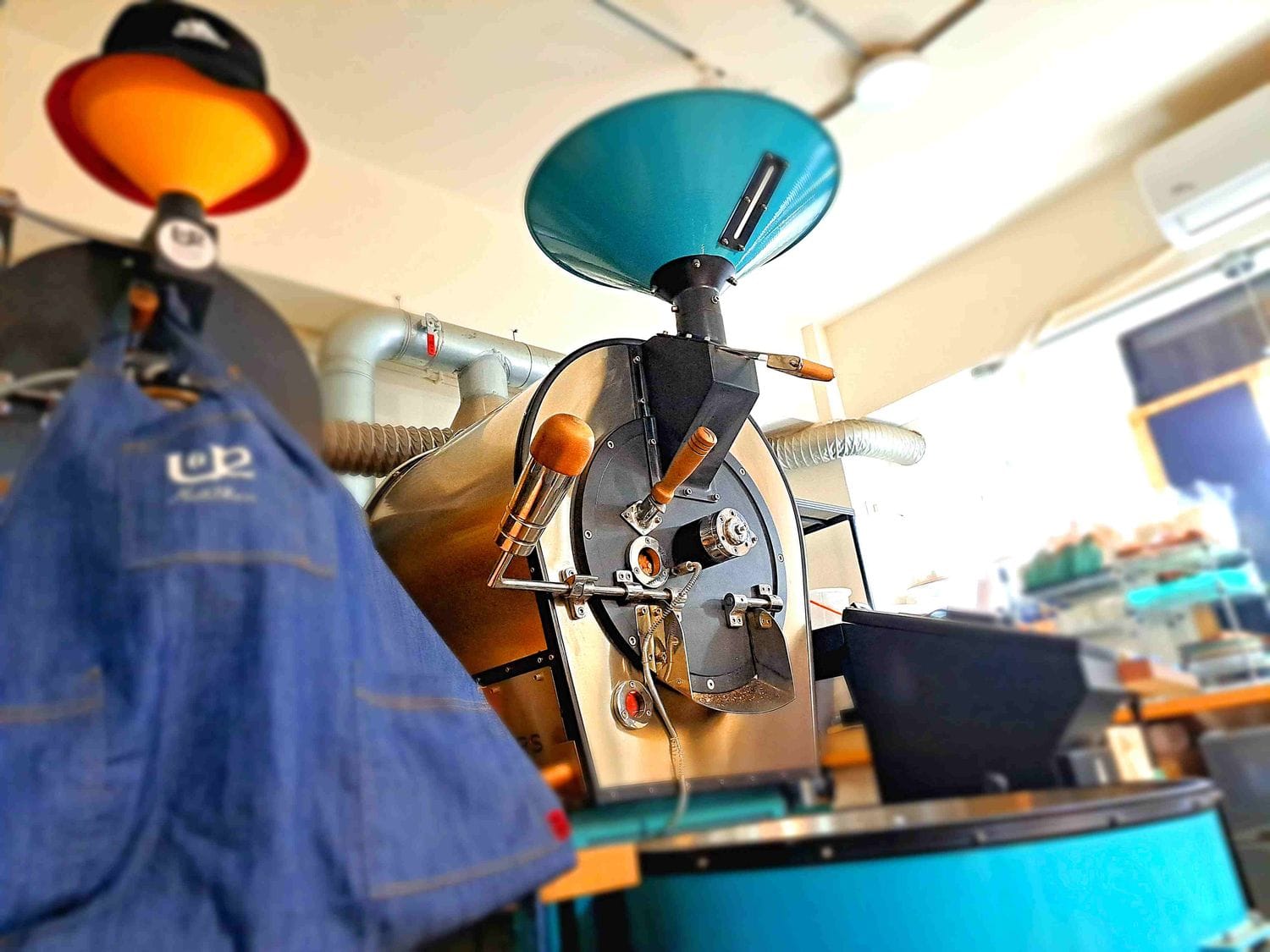 U2 Coffee 友途咖啡 photo 3