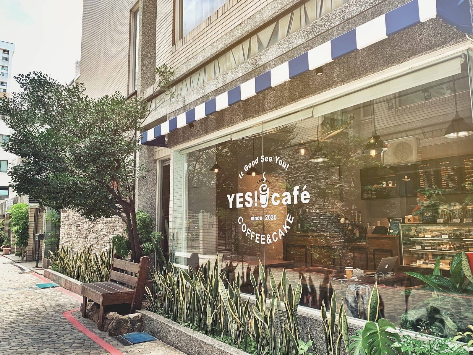 Yes Cafe