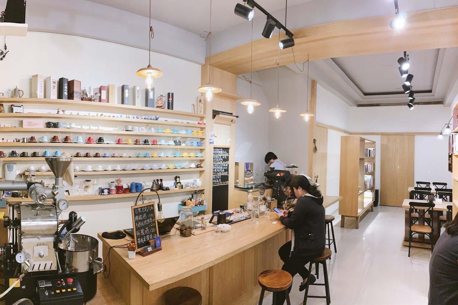 Wooli Cafe屋裡咖啡