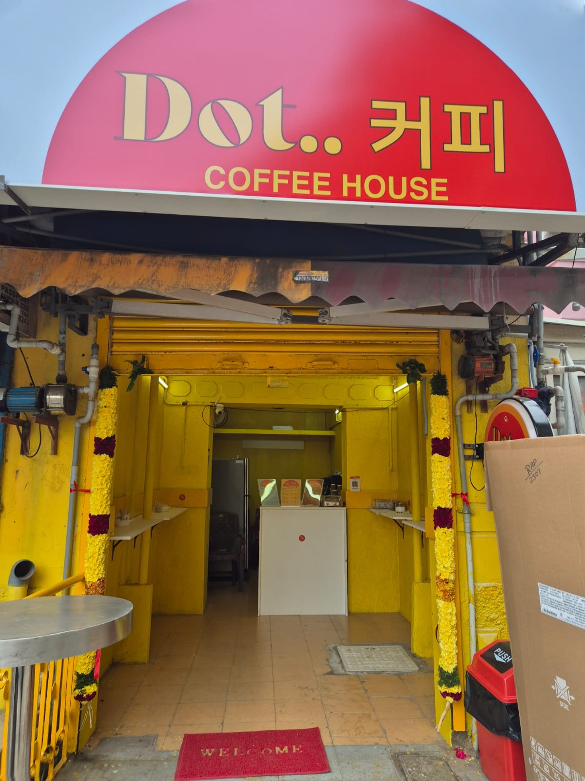 Dot.. Coffee shop