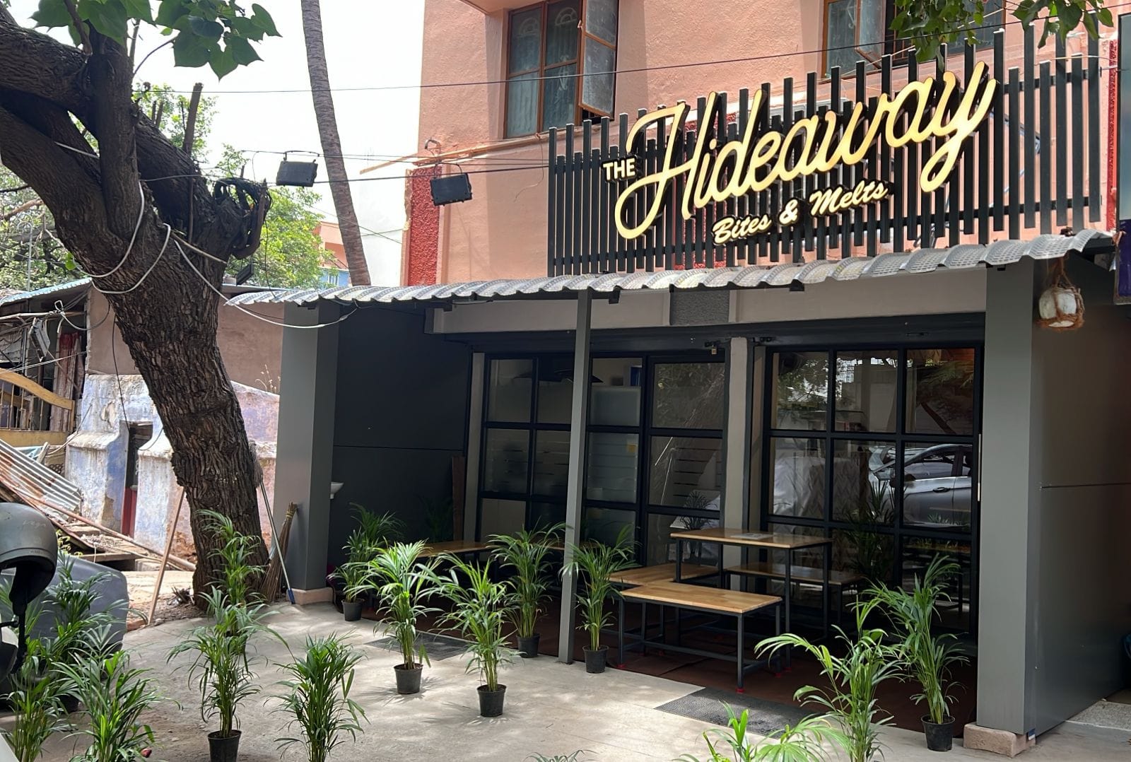 THE HIDEAWAY CAFE