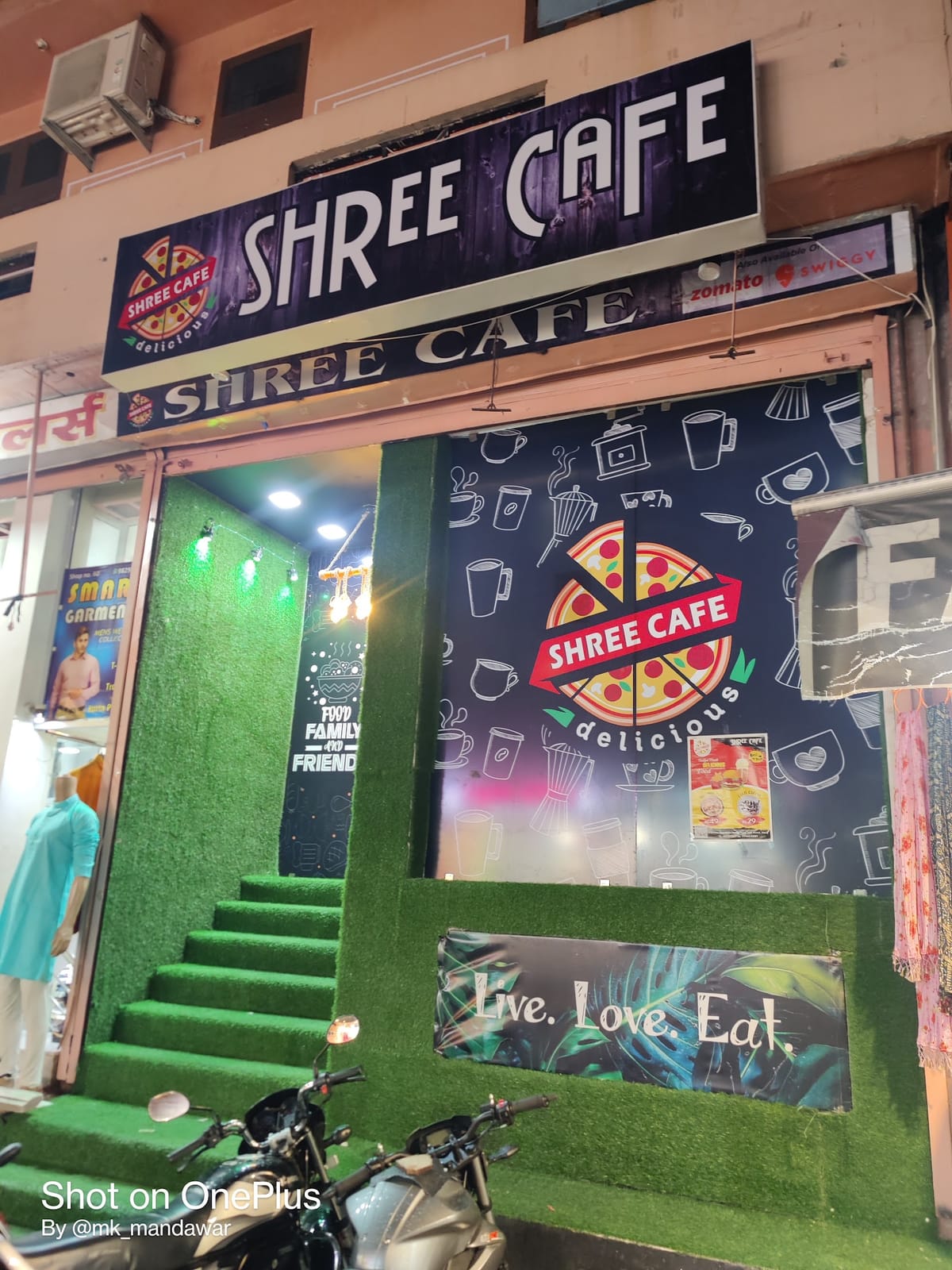 Owner's Cafe