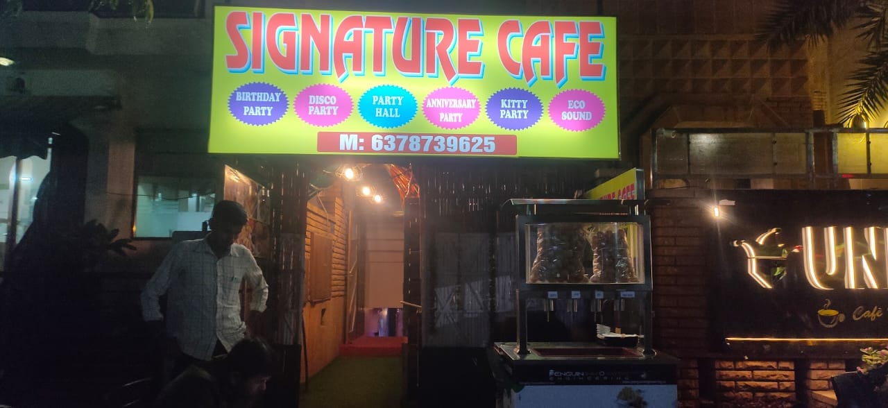 Signature Cafe