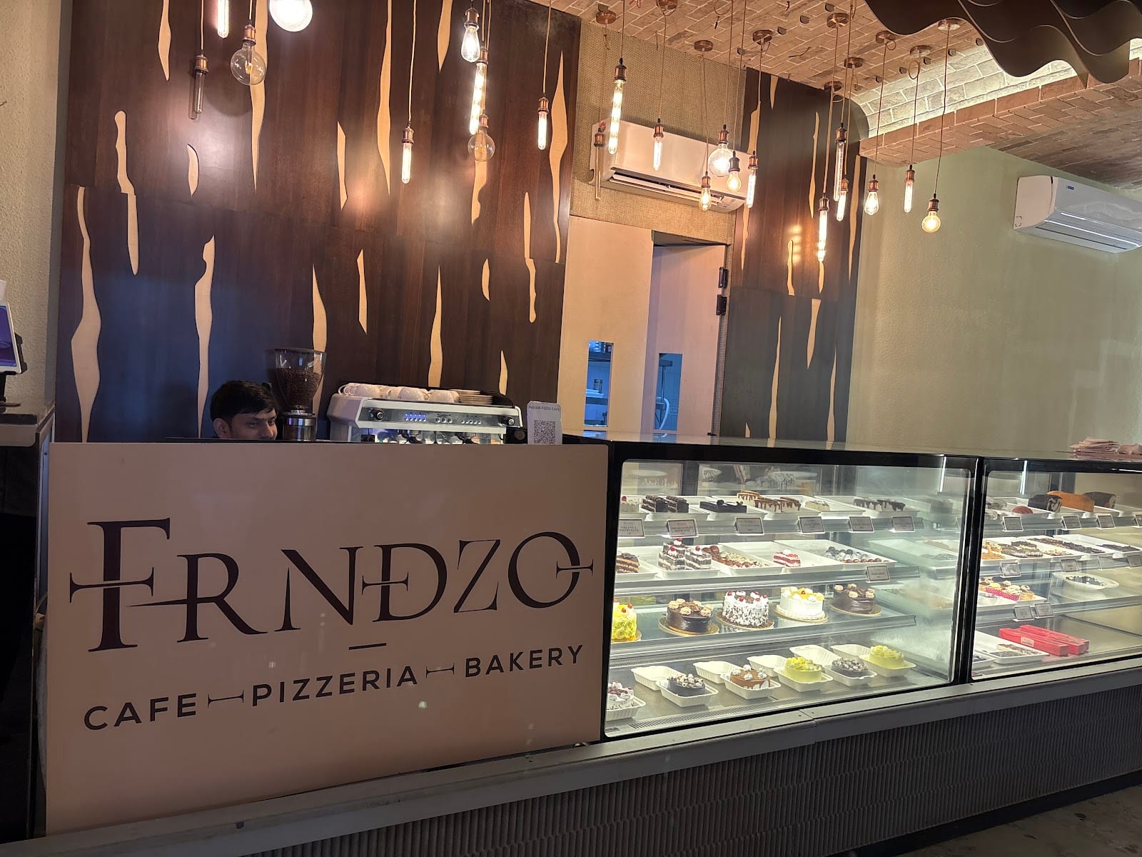 FRNDZO CAFE