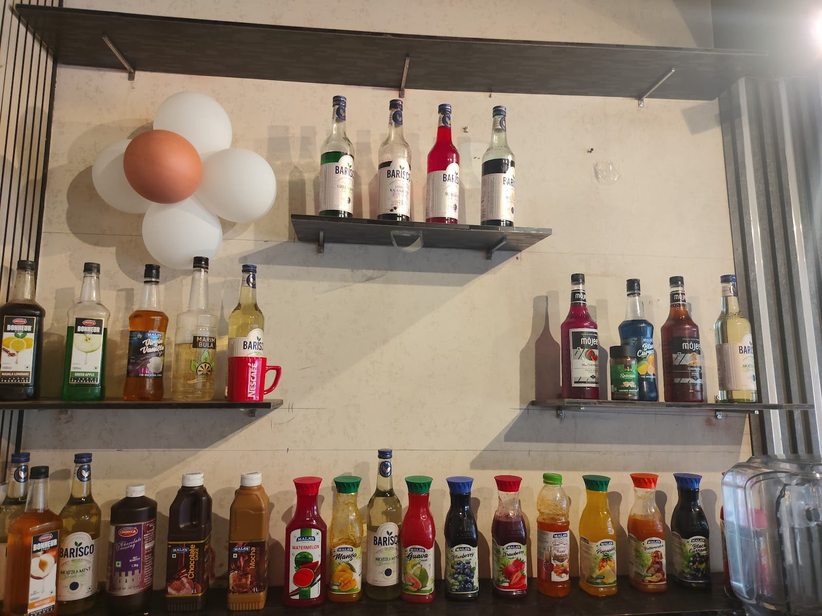 The Zivora Cafe