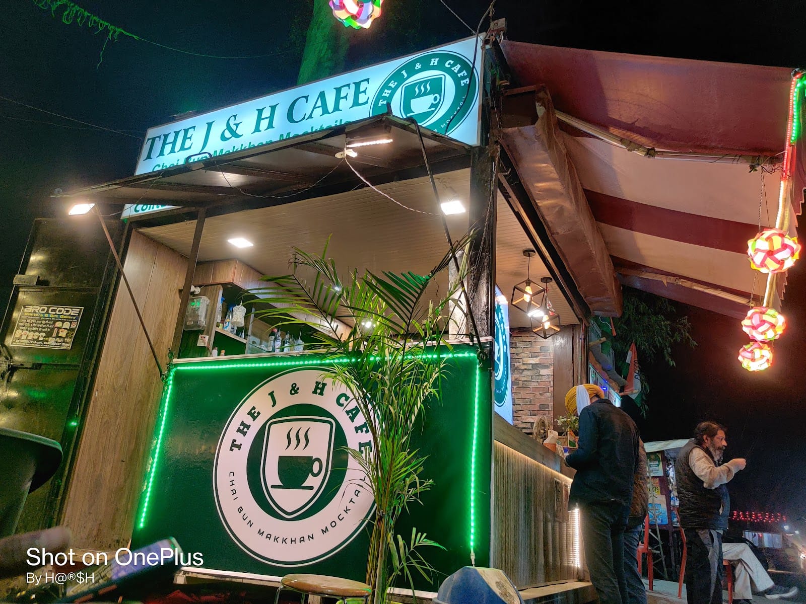 THE J&H CAFE