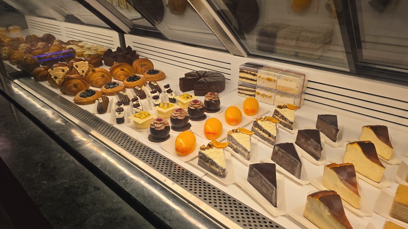 BASKÈ- Artisanal Bakes and Speciality coffee