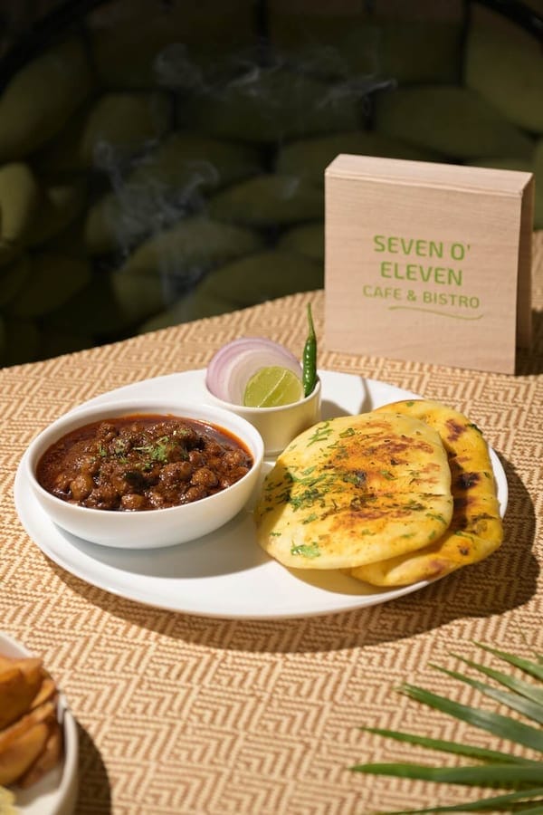 Seven O' Eleven (Cafe 7 O' 11) photo 8