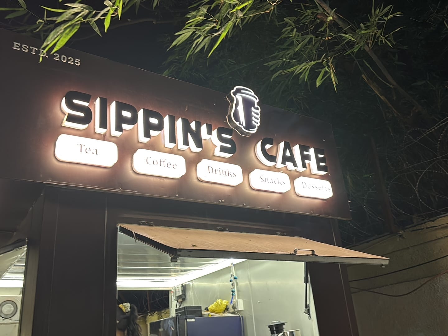 Sippins cafe