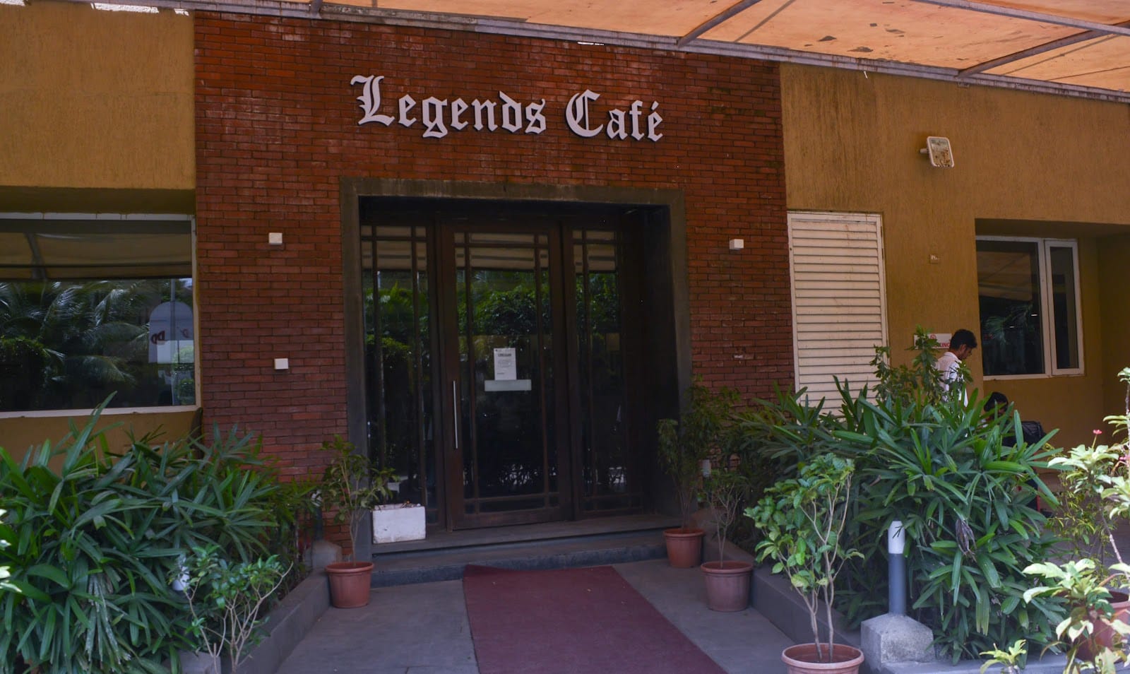 Legends Cafe