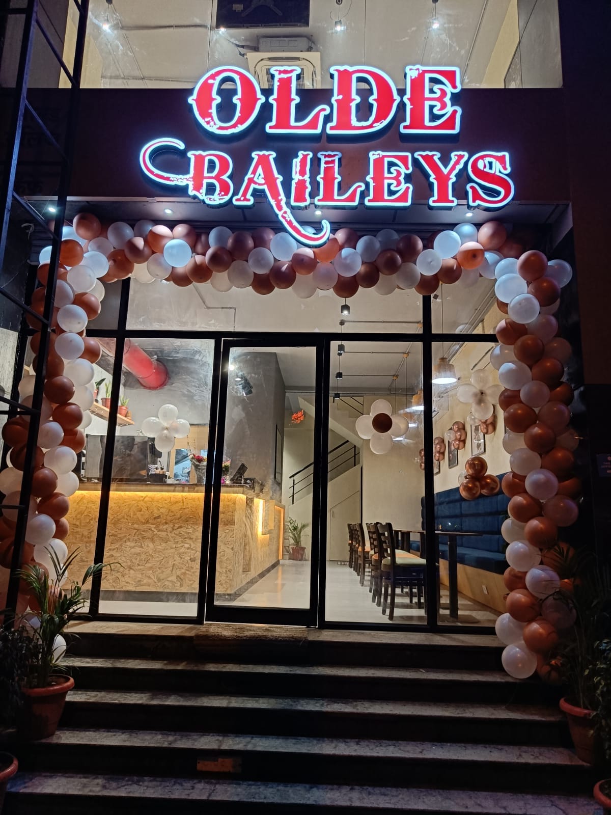 Olde Baileys Cafe