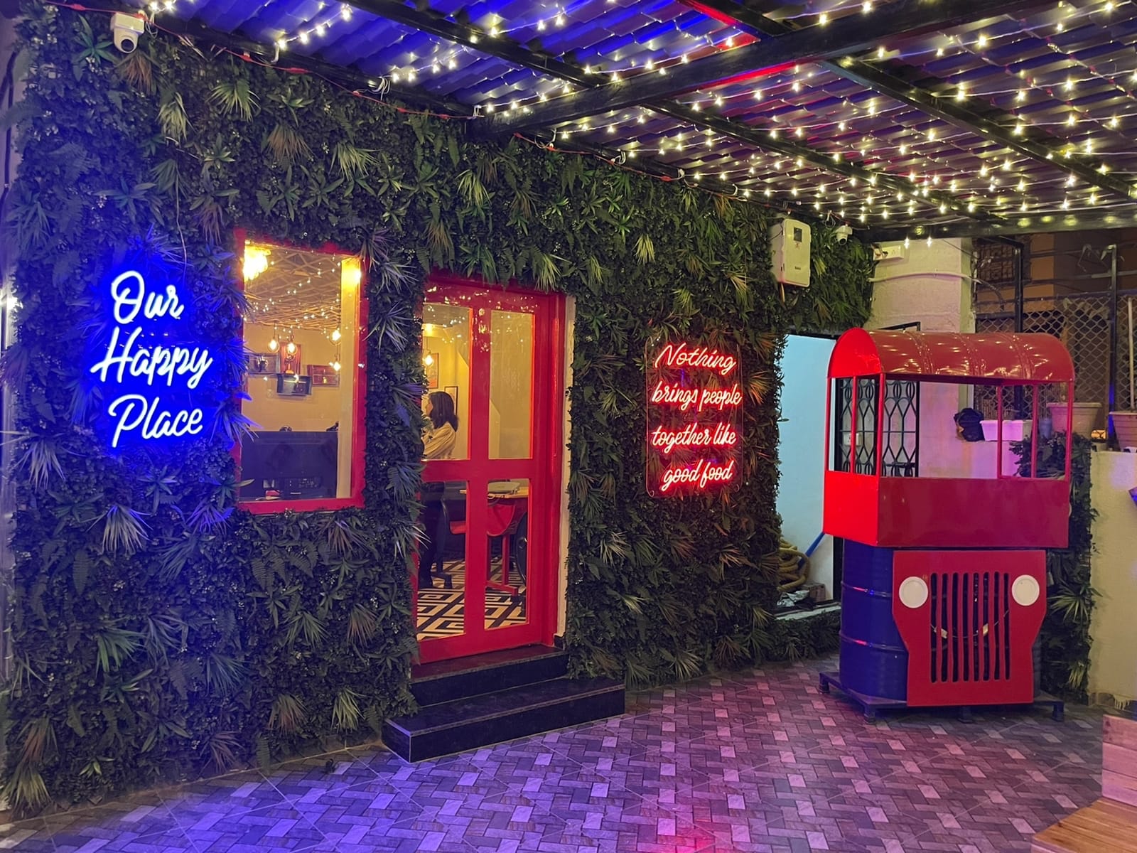 Mumbai Culture Cafe