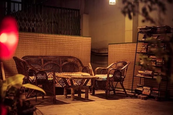 Waari Book Cafe photo 2