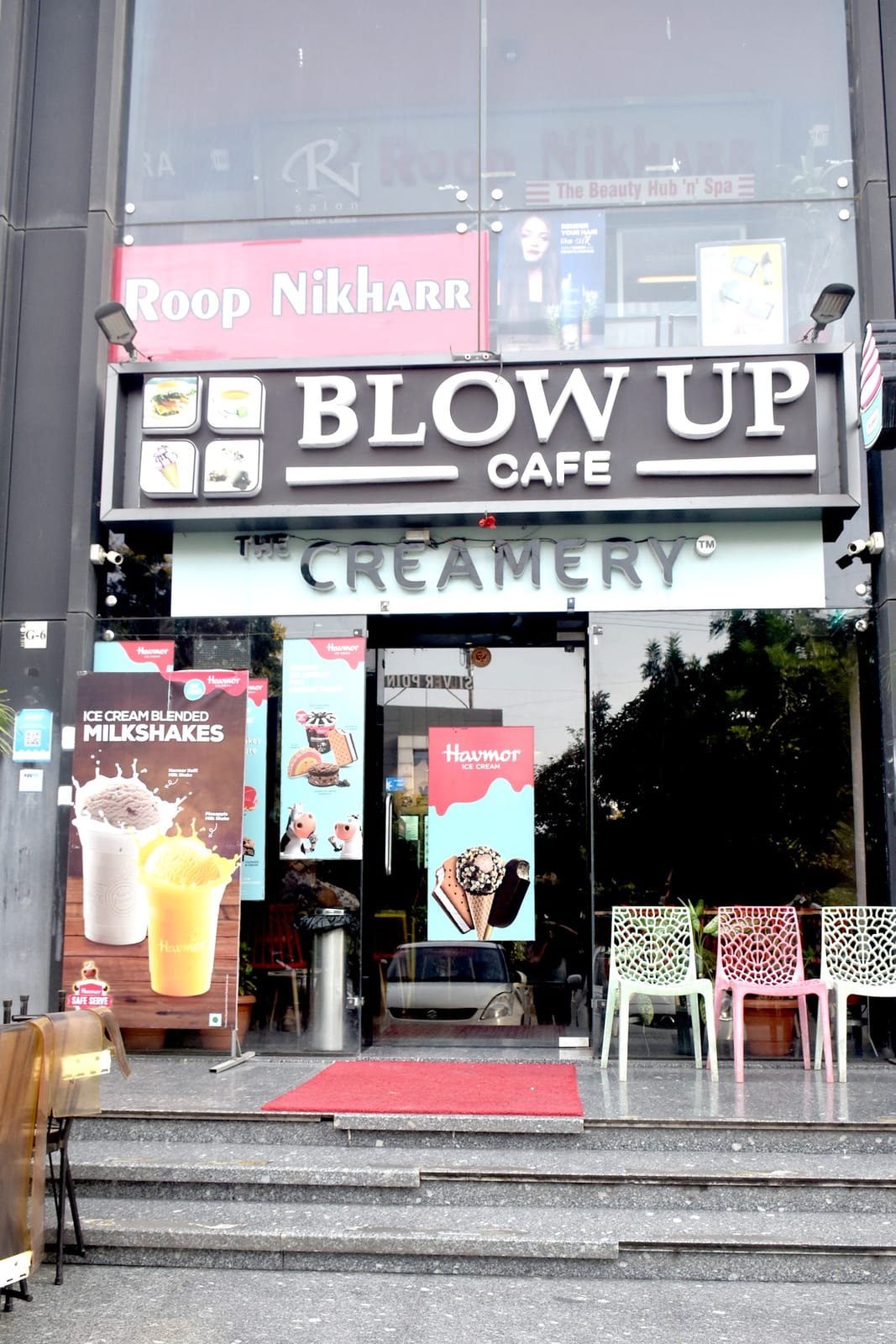 Blowup Cafe