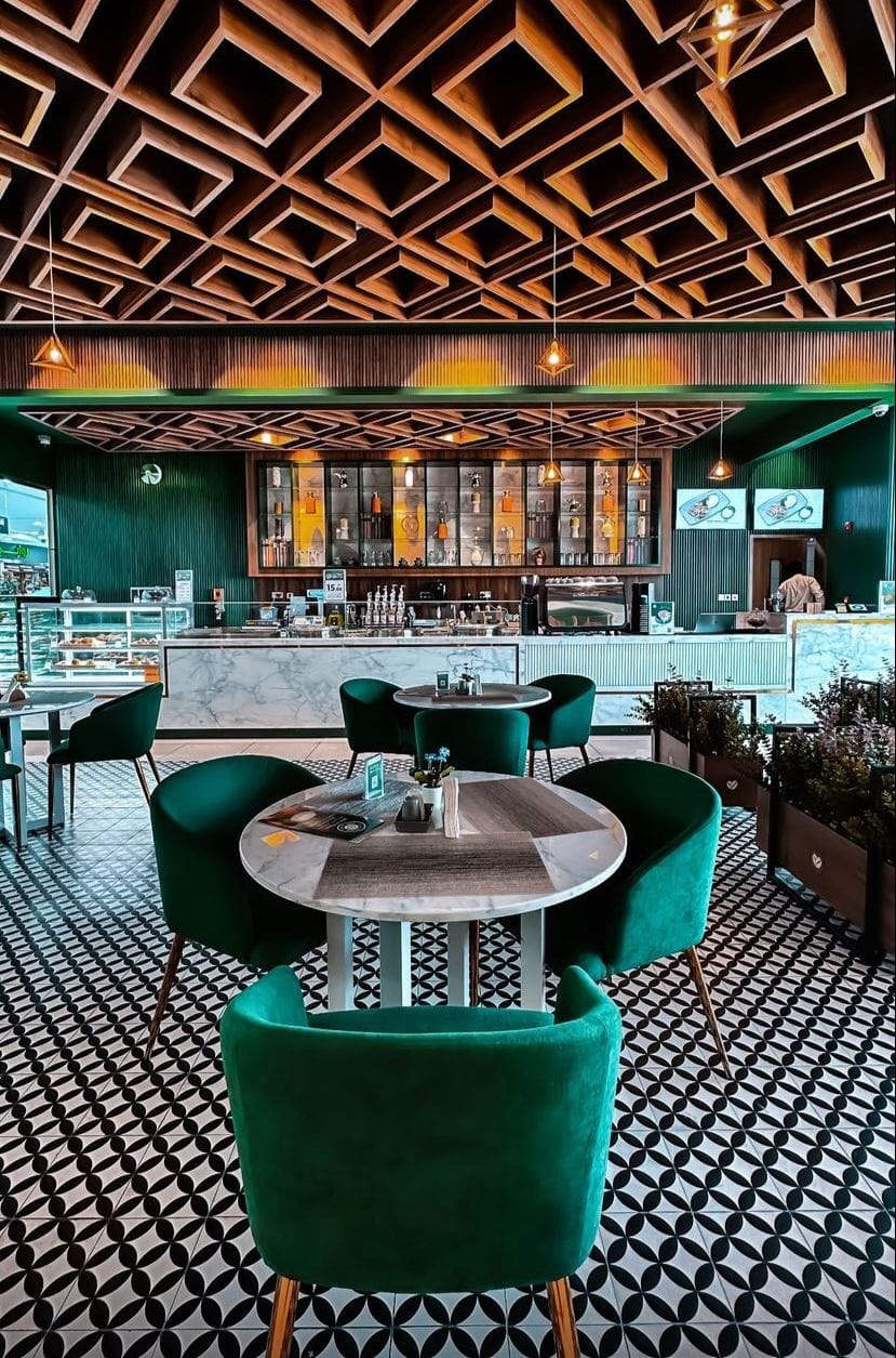 Cafe Lovella