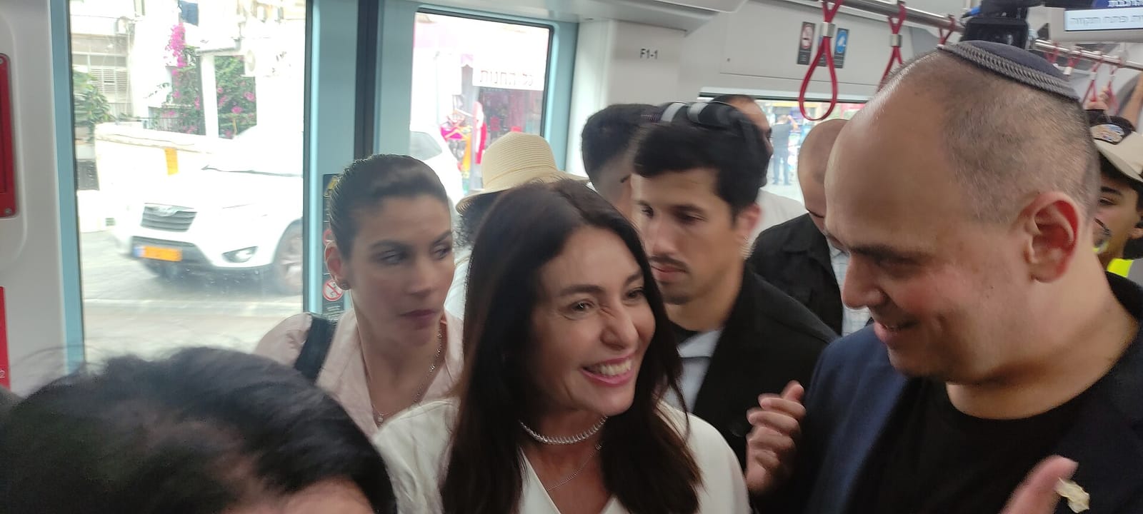 Aroma Espresso Bar ארומה אספרסו בר photo 2