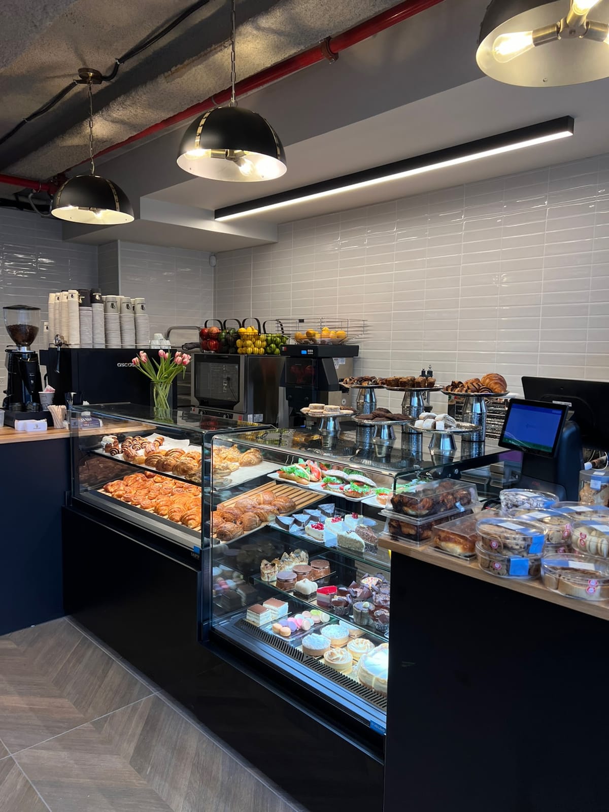 Avo Cafe Shtampfer