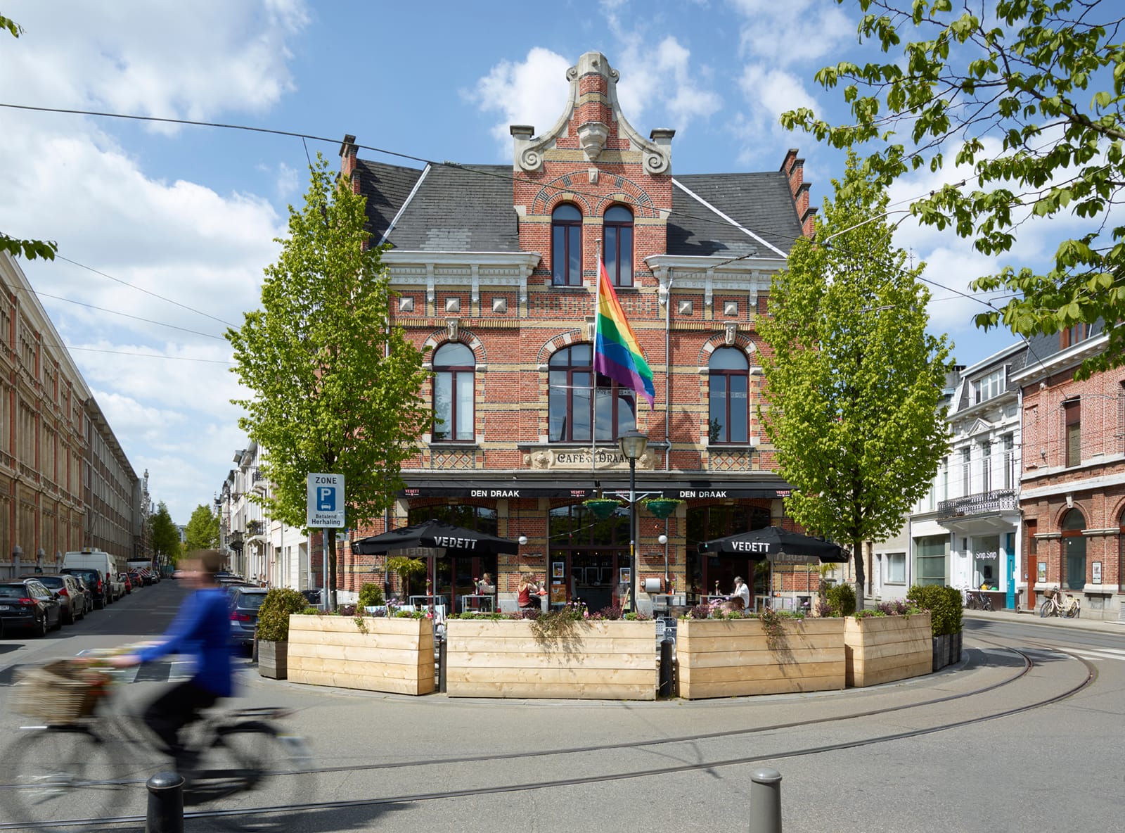 Den Draak photo 2