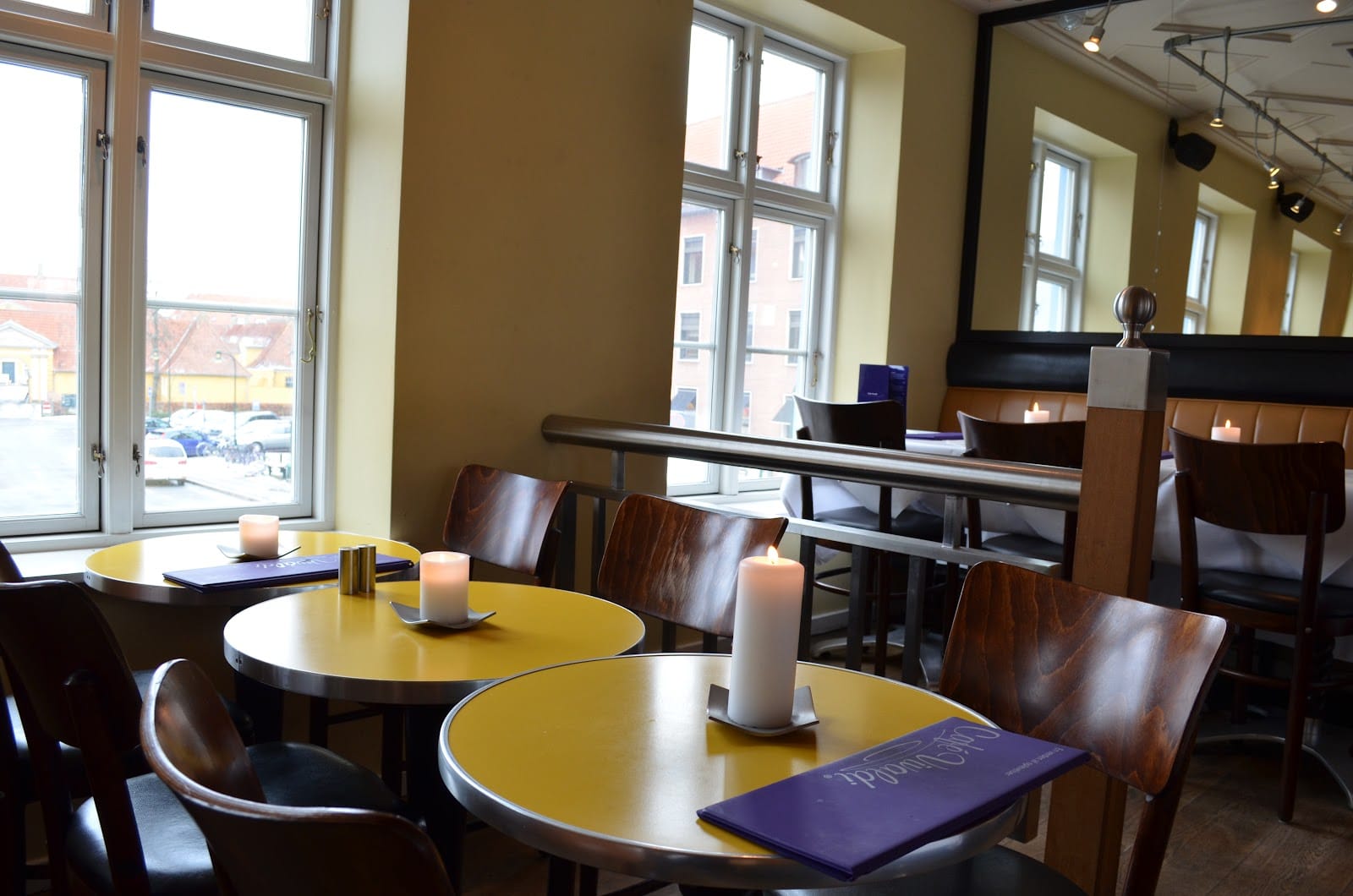 Cafe Vivaldi