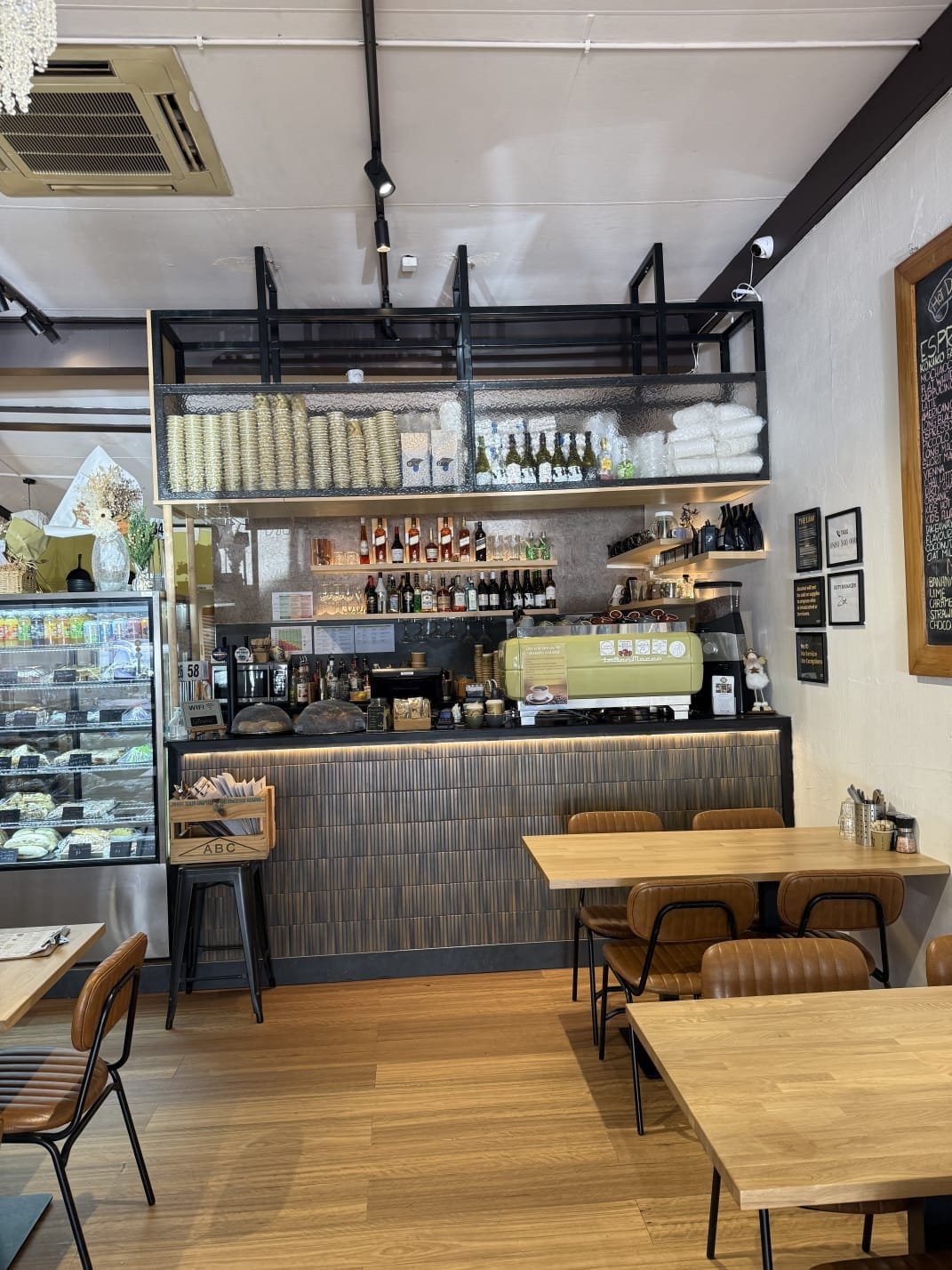 Artisan Cafe and Restaurant photo 8
