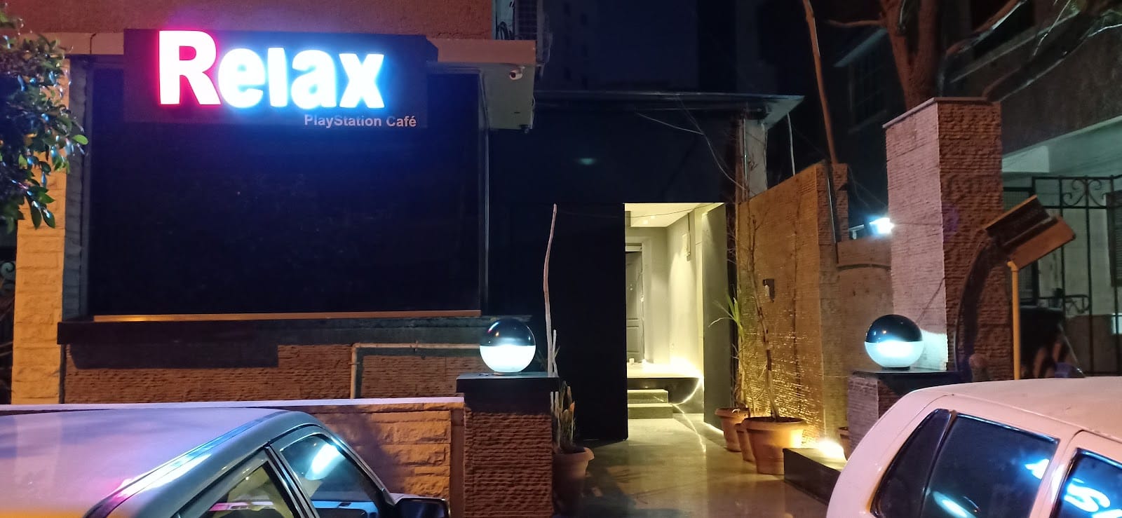 Relax PlayStation Cafe & Restaurant