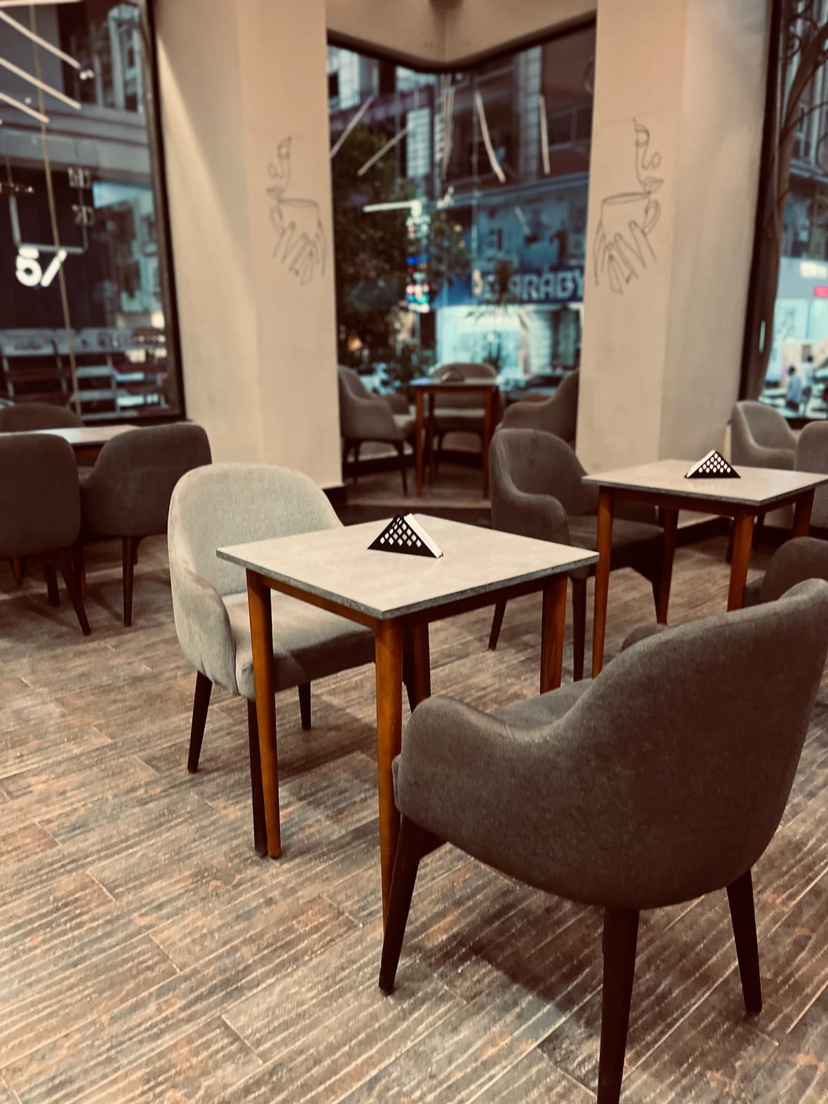 Simple cafe