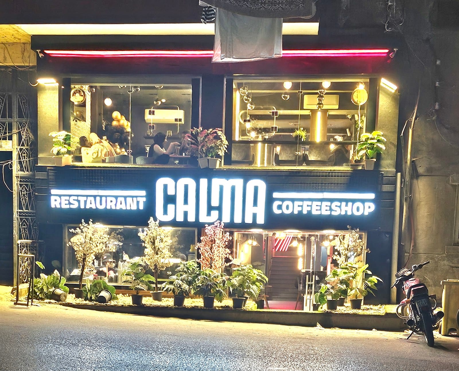 Calma Restaurant & Café