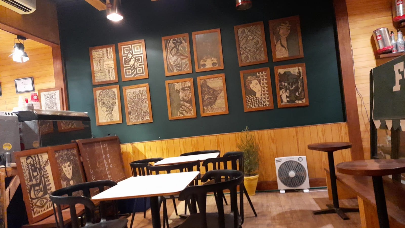 Foresta Café & Eatery