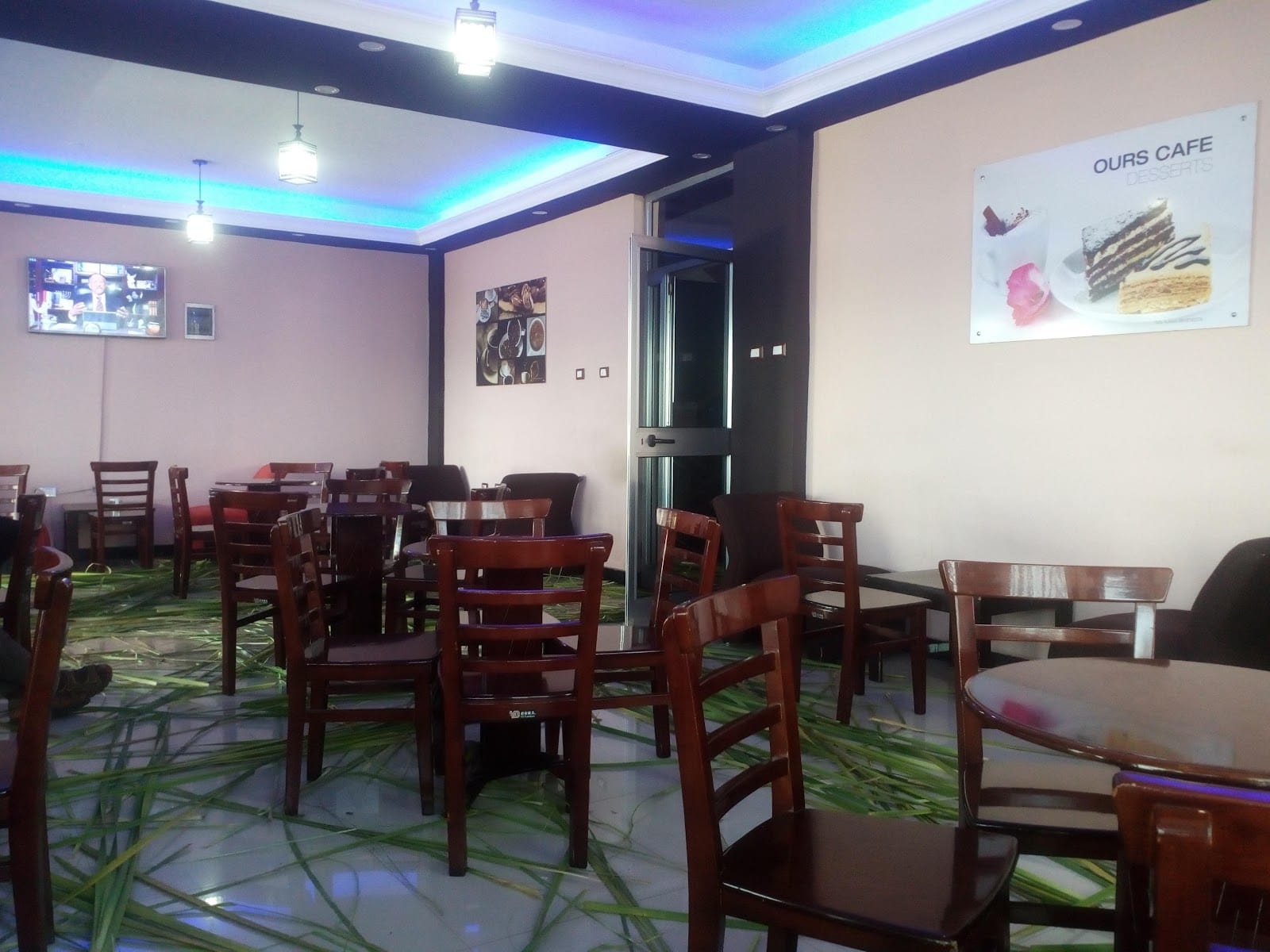 OURS CAFE