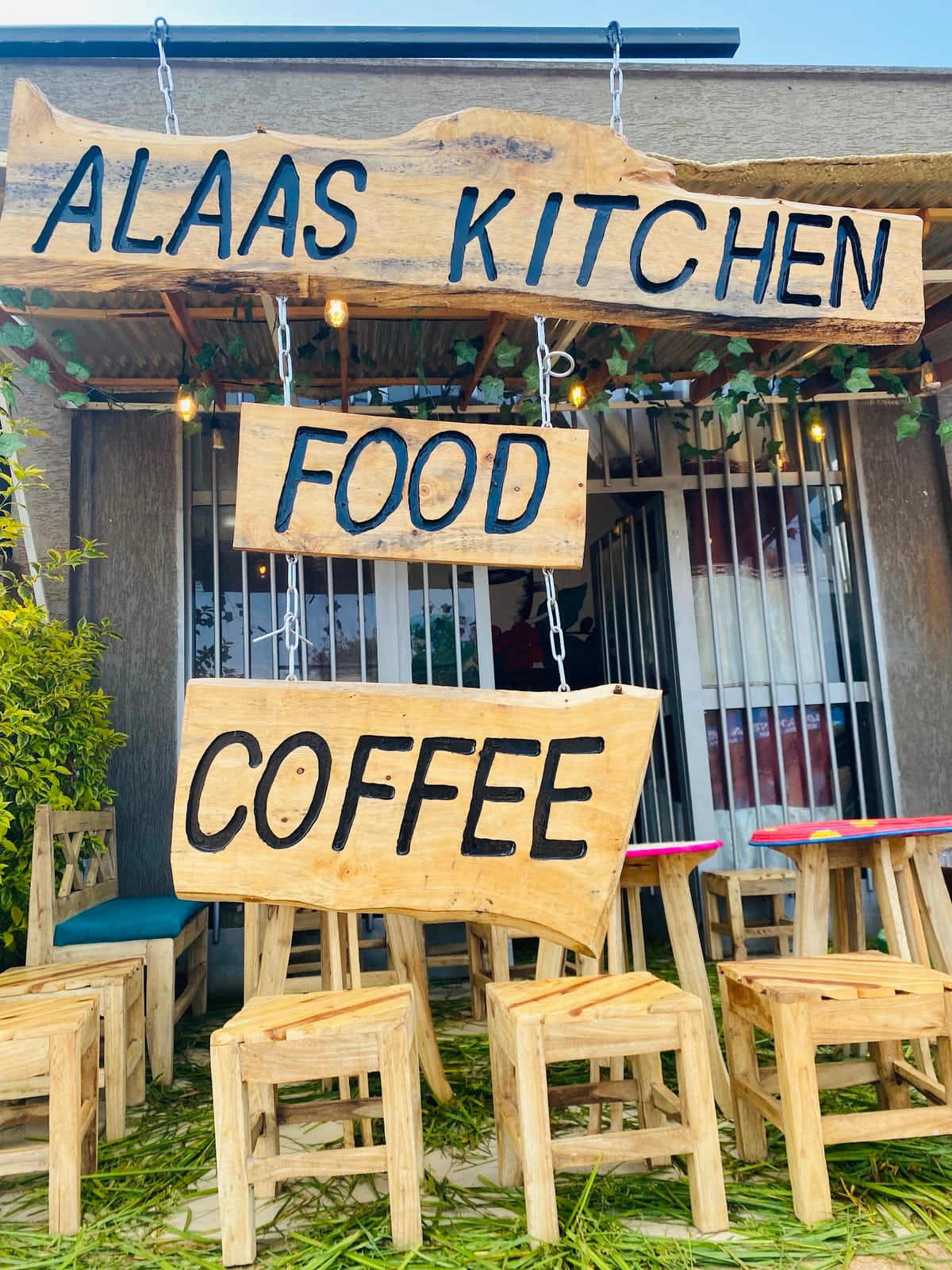 Alaas kitchen Food and coffee