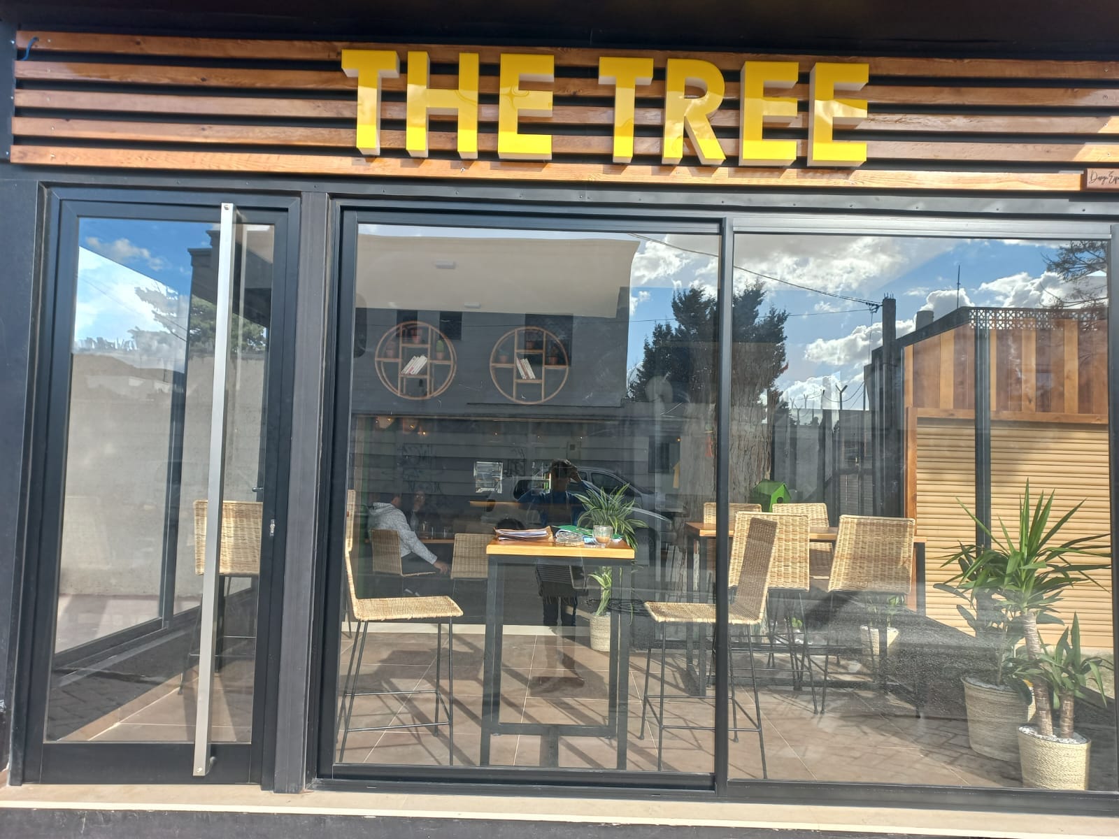 The Tree Coffee