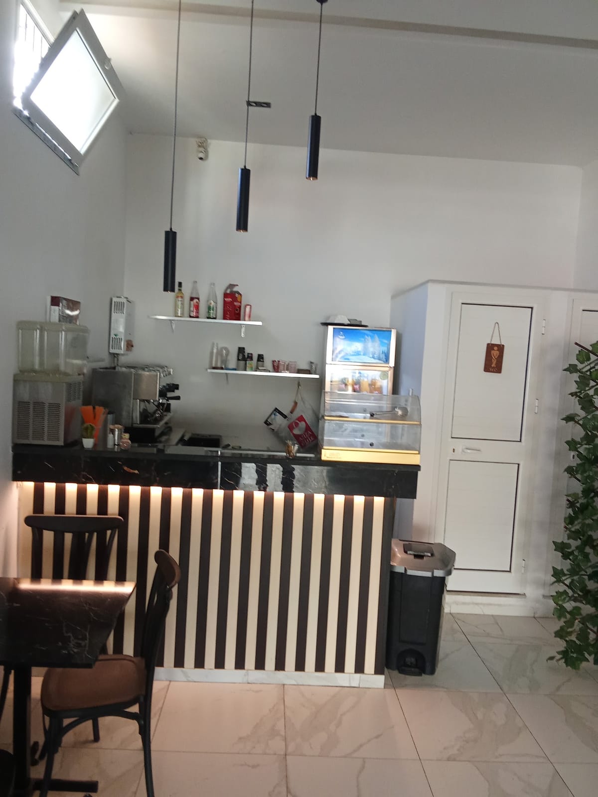 Spark coffee shop mixte
