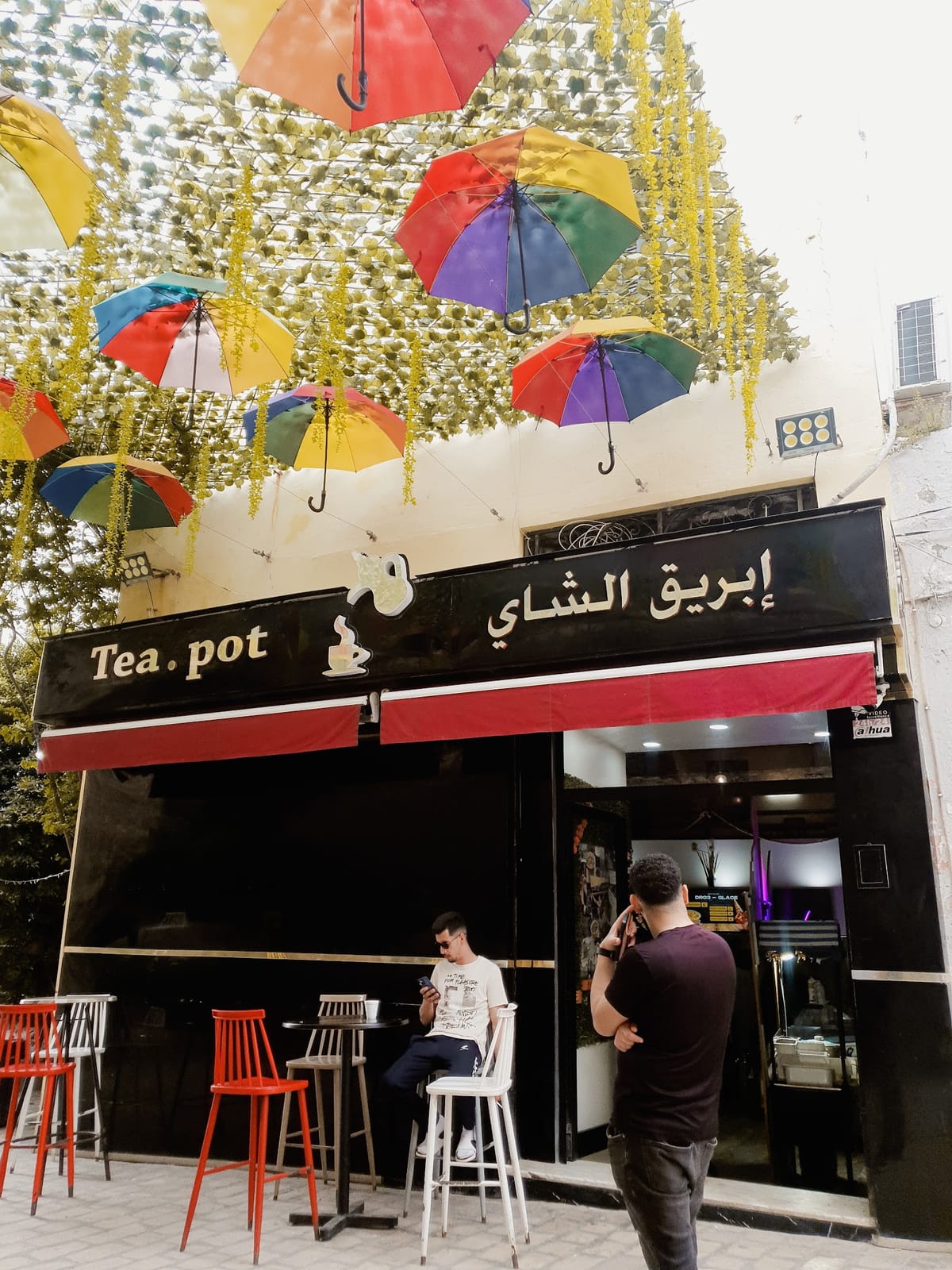 Tea pot vieux port