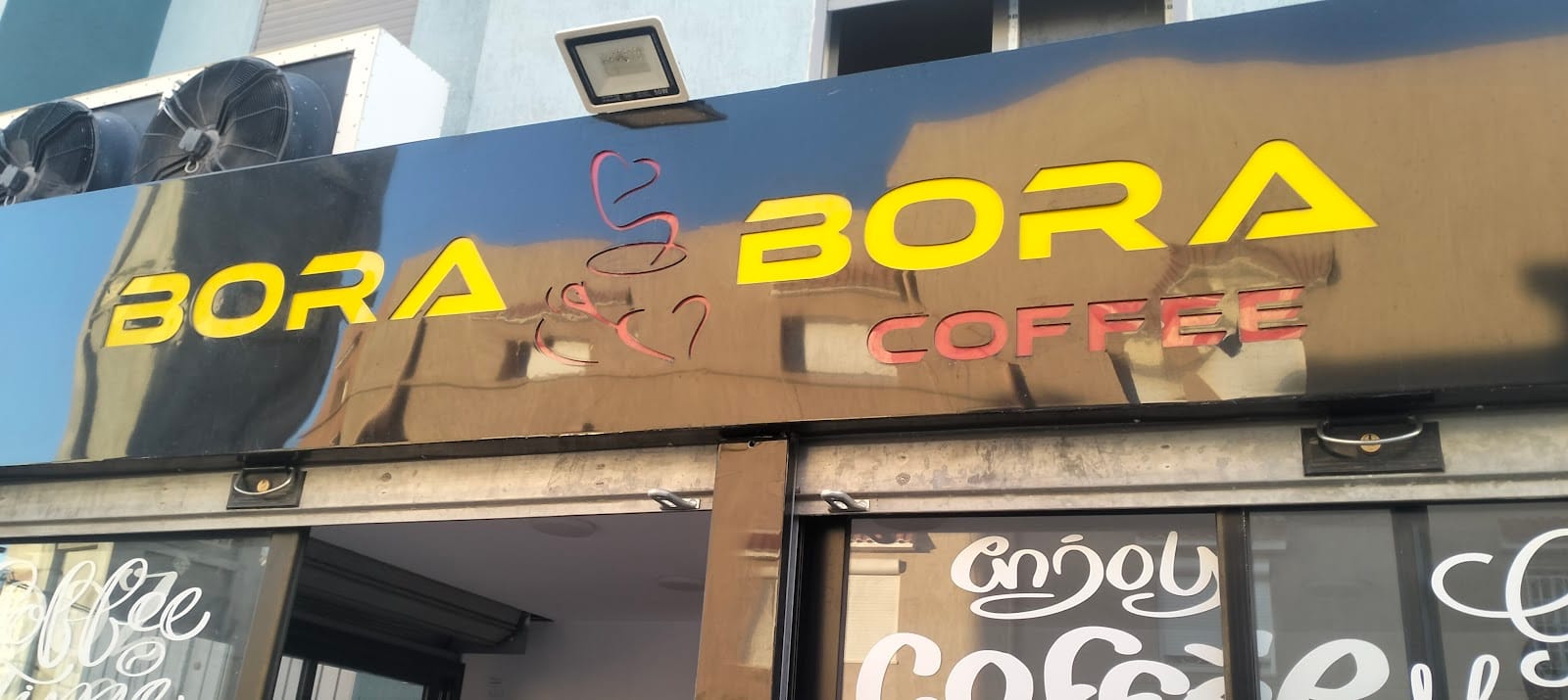 Café BORA-BORA