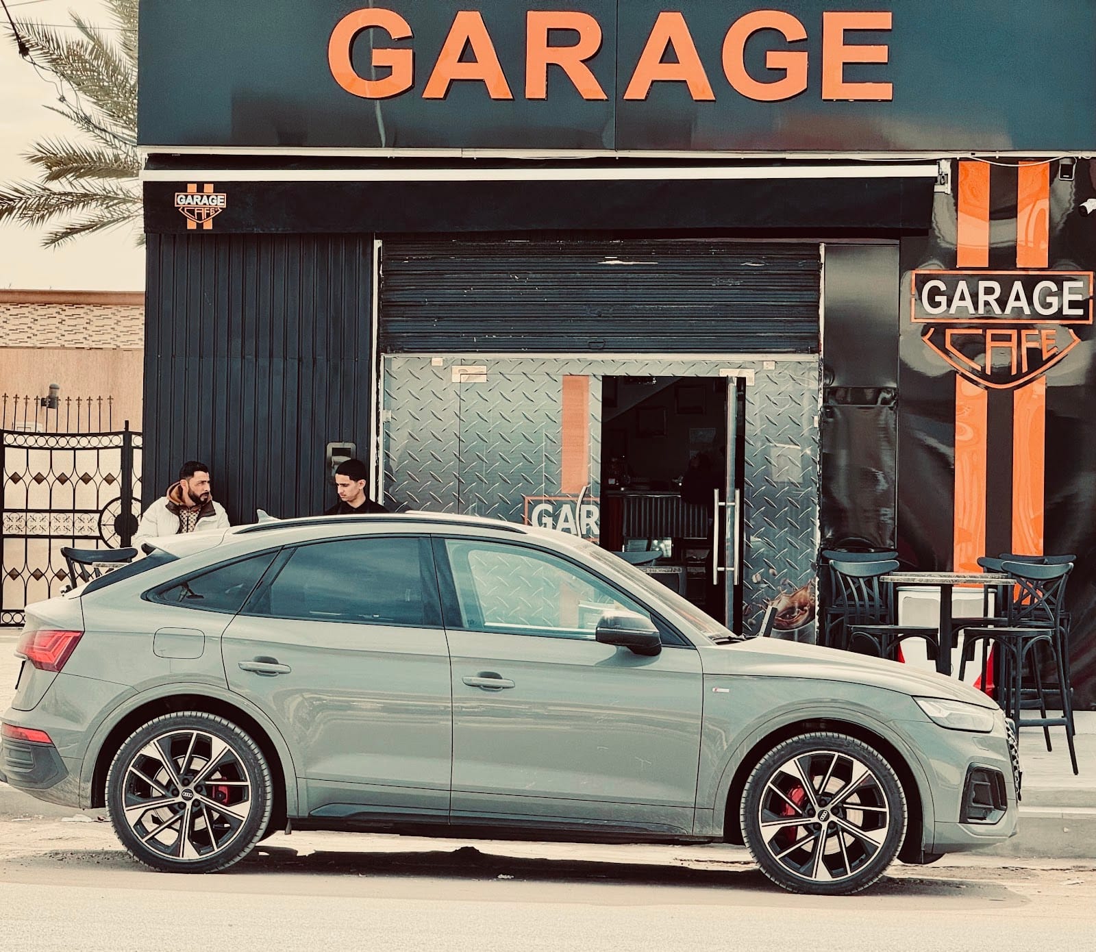 Garage Café