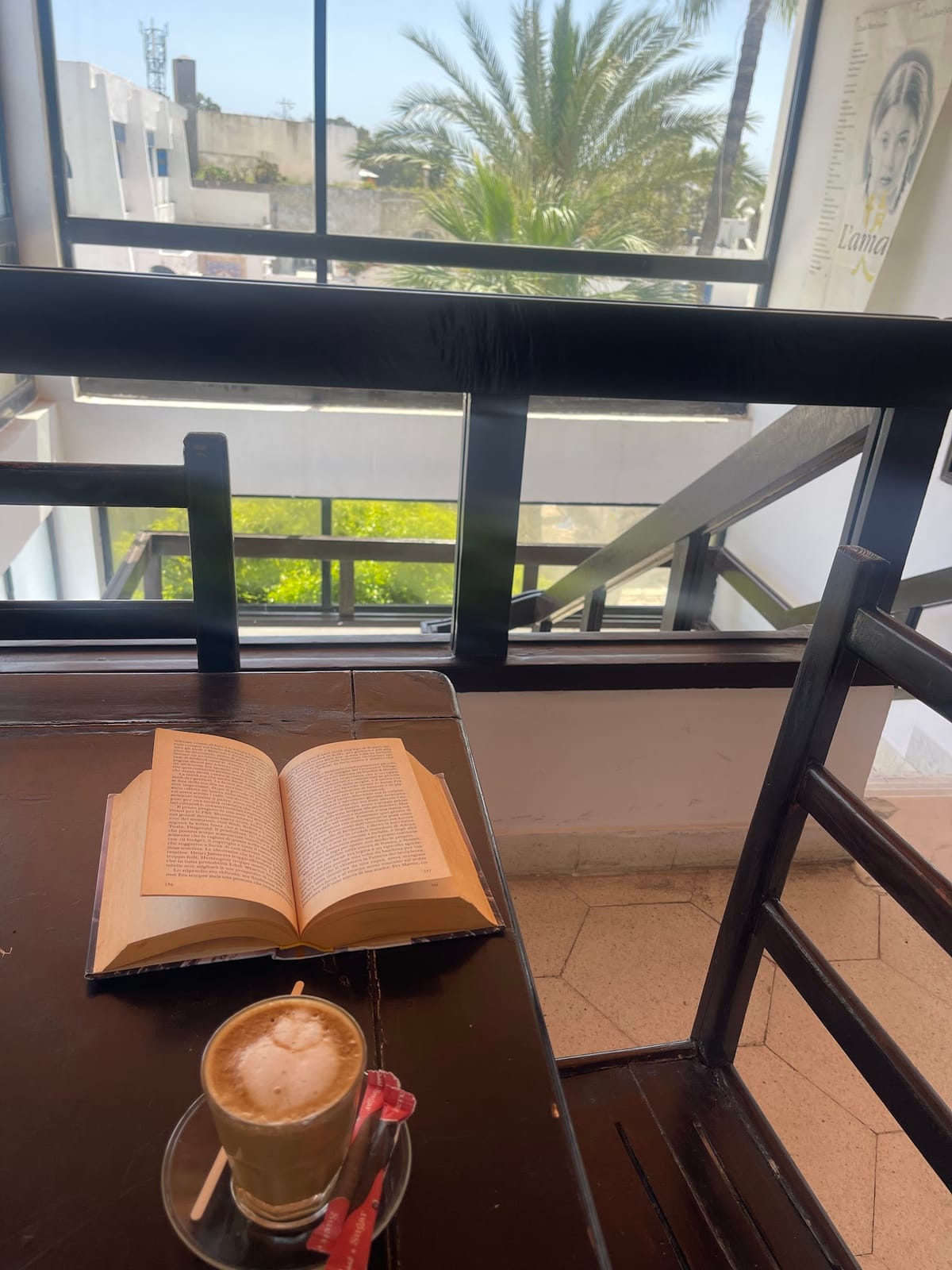 على باب السينما Café culturel