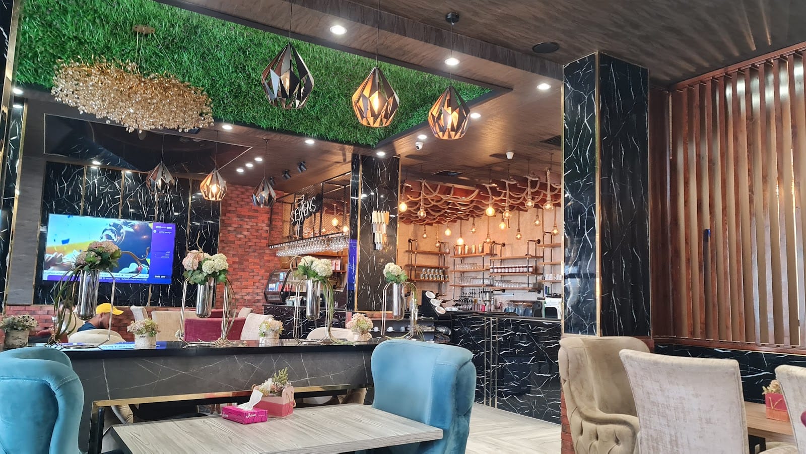 Sevens cafe